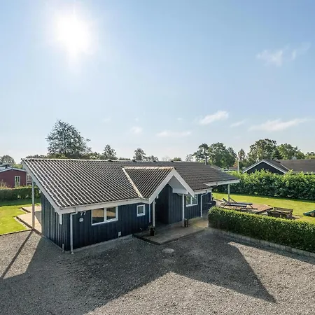 Four-bedroom In Hadsund * Hadsund