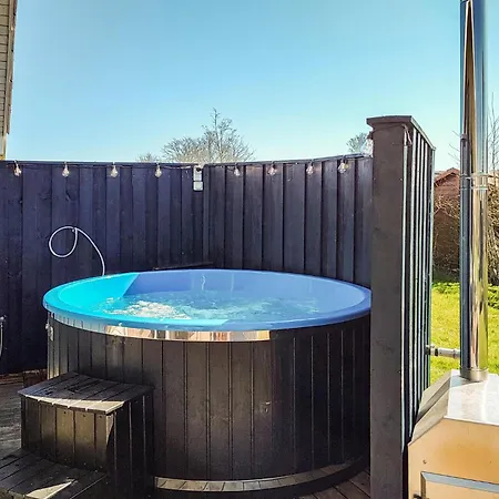 Four-bedroom In Hadsund * Hadsund